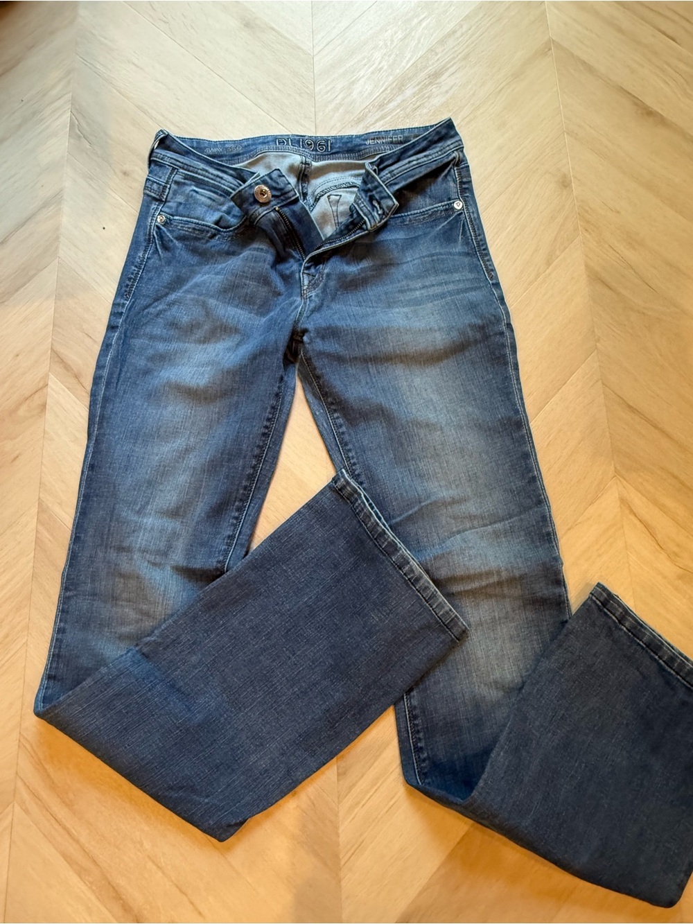 DL1961 Women's Dark Blue Straight Jeans